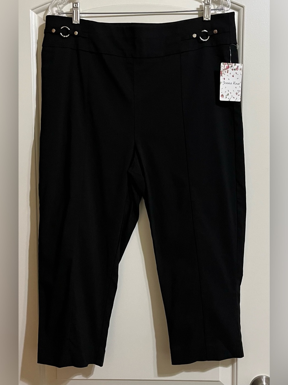 BRAND NEW. Jenna Rose Women’s Black Stretch Dress Capris Cropped Pants 2X
